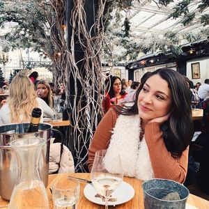 Meet your Posher, Jenna